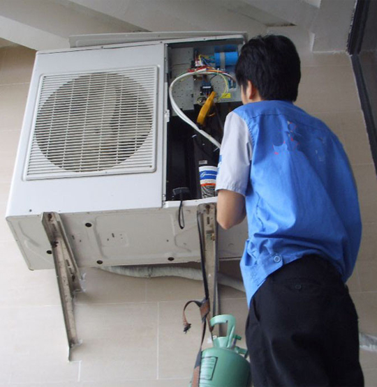 港口空调开机无反应维修